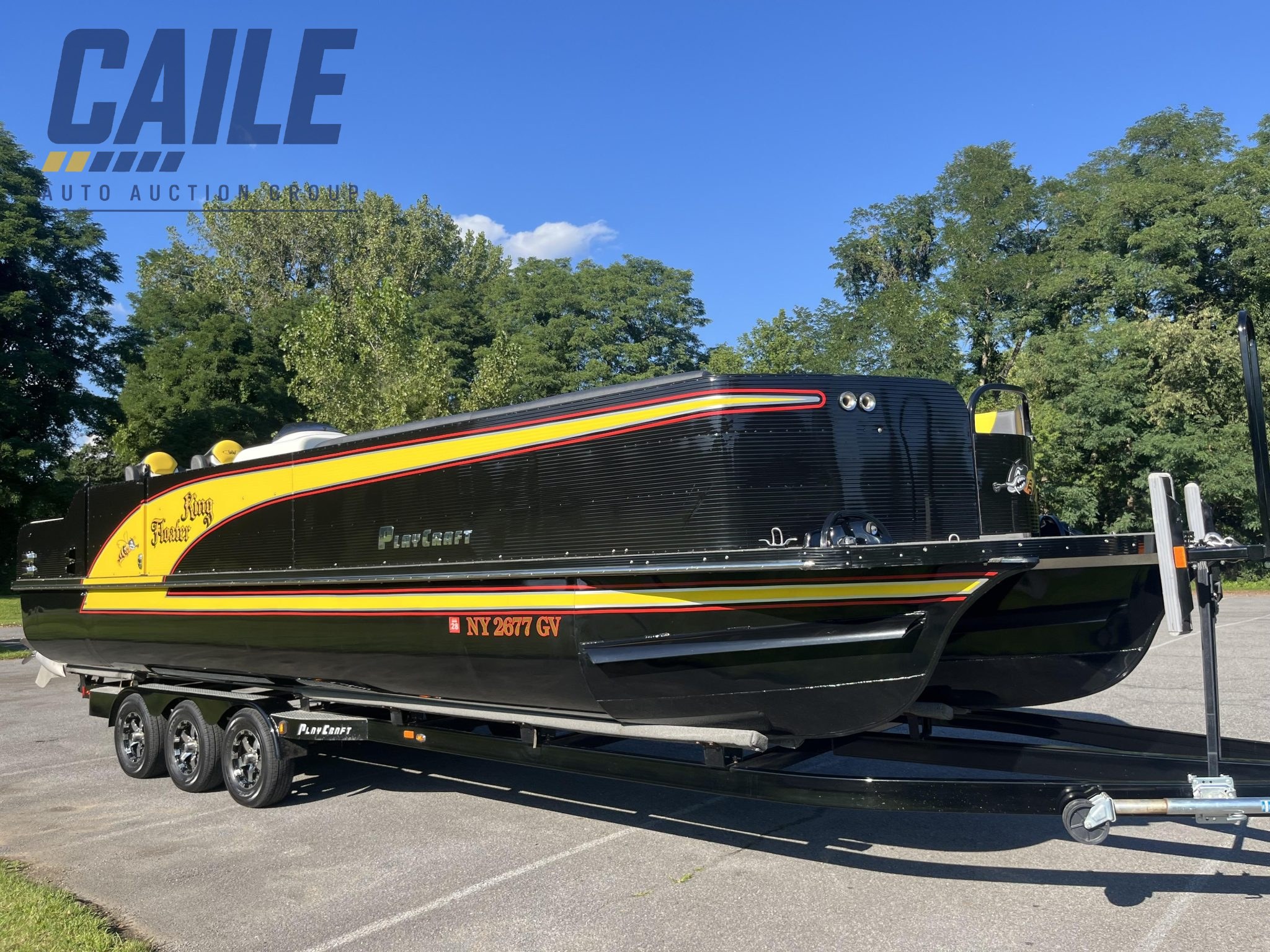 Twin Supercharged 468ci LSX-Powered 2015 PlayCraft Tritoon 30′