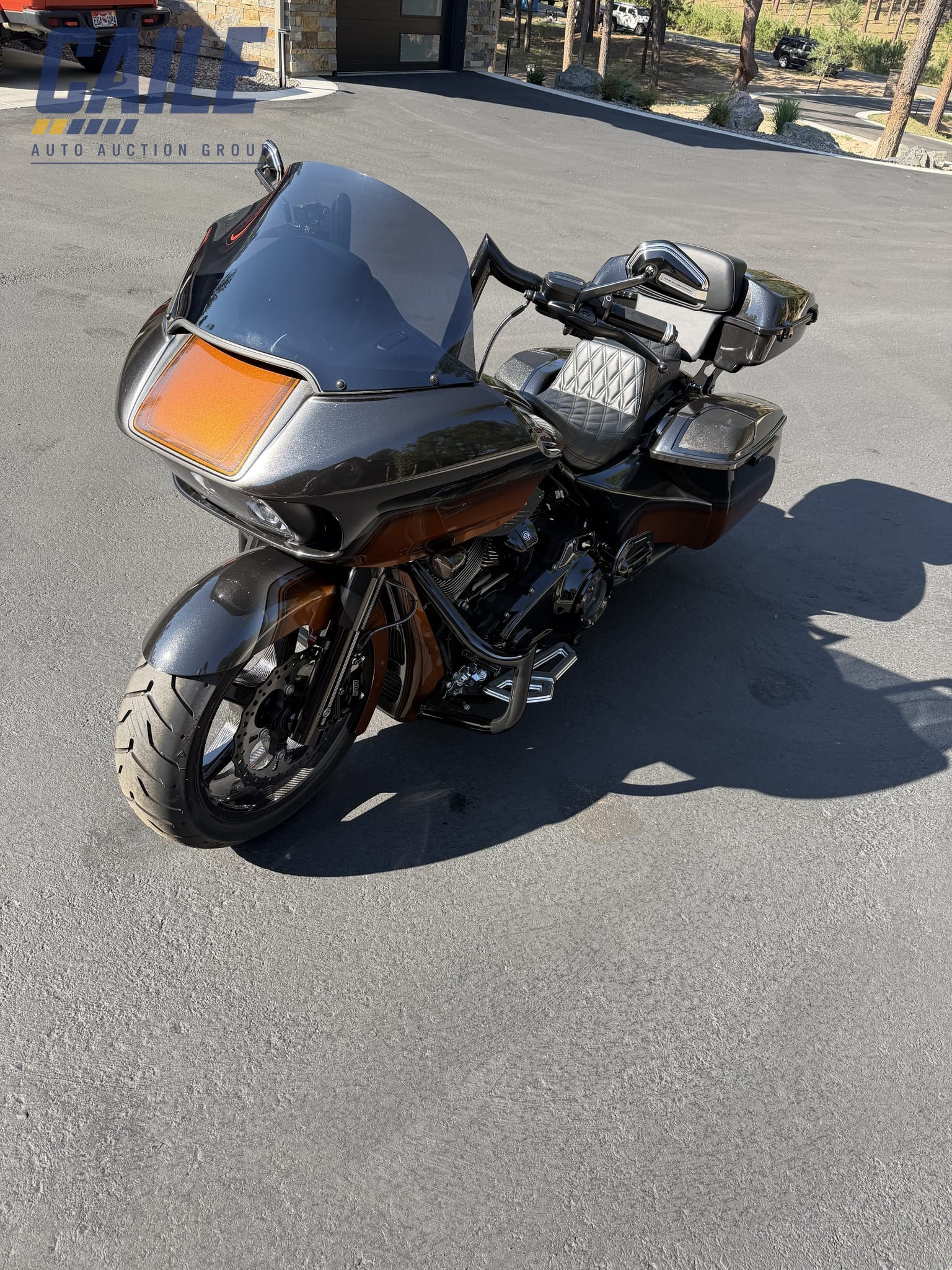 Modified 2023 Harley-Davidson Road Glide FLTRXS